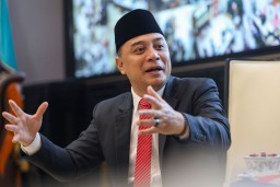 Wali Kota Eri Cahyadi: Pejabat Surabaya Komitmen Hidup Sederhana dan Fokus Pelayanan Rakyat