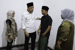 Pemkot Surabaya Apresiasi  Pengorbanan Satgas yang Meninggal, Anaknya Lanjutkan Tugas Ayahnya