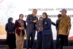 Pemkot Surabaya Kukuhkan Bunda PAUD dan Gandeng 19 Mitra Pendidikan