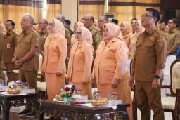 Resmi Dikukuhkan, DWP Surabaya Diminta Menjaga Kesederhanaan ASN dan Hindari Flexing