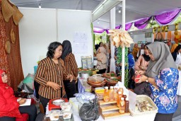 Perempuan Surabaya Buktikan Mampu Jadi Motor Ekonomi Kota Lewat Gebyar GOW