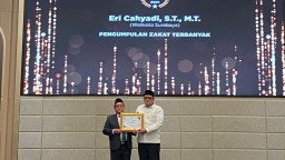 Baznas Jatim Nobatkan Wali Kota Surabaya Eri Cahyadi Kepala Daerah Pengumpul Zakat Terbanyak