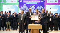 Pengurus Baru HIPMI Surabaya Resmi Dilantik, Wali Kota Eri Ajak Kolaborasi Kembangkan Hi-Tech Mall