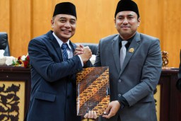 R-APBD 2026 Disepakati, Wali Kota Eri Cahyadi Pastikan Program Kerakyatan Jadi Prioritas