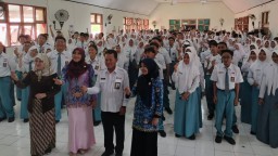 SMAN 19 Surabaya Gelar Gerakan “Stop Pernikahan Dini agar Tidak Menjadi JUS”