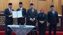 DPRD dan Wali Kota Surabaya Sepakati APBD 2026: Sinergi untuk Kesejahteraan Warga