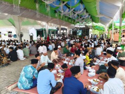 Dandim 0829 Hadiri Khoul Akbar Para Masyaikh Ponpes Sembilangan