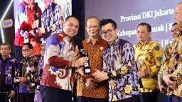 Pemkot Surabaya Raih Predikat "Unggul" IKK Award 2025 dari LAN RI