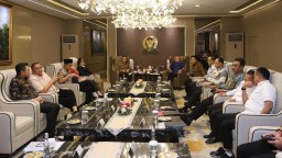Wali Kota Eri Cahyadi Dampingi Warga Rapat Lanjutan bersama Pertamina Terkait Eigendom hingga Ada Solusi