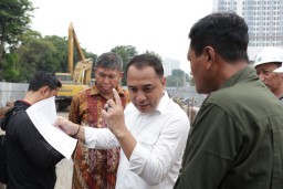 Sidak 6 Titik Proyek Rumah Pompa, Wali Kota Eri Cahyadi Temukan Keterlambatan dan Ancam Putus Kontrak