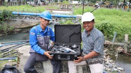 Percepat Penanganan Kebocoran, Perumdam Surya Sembada Uji Alat Deteksi Pipa Bocor Berteknologi Tinggi Asal Jerman