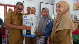 Pemkab Jeneponto Serahkan Bantuan Barista Kopi dan Peralatan Usaha bagi Peserta P3aKE