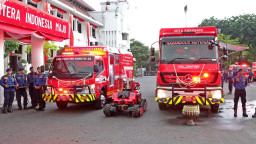 Surabaya Miliki Robot Pemadam Tahan Ledakan, Standar Baru Mitigasi Bencana