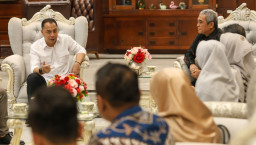 Pemkot Surabaya Wujudkan Satu Keluarga Miskin Satu Sarjana Lewat Beasiswa