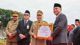 Wali Kota Eri Sabet Predikat Platinum Terbaik I Pembina K3 di Jawa Timur