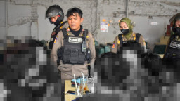 Lima Pelajar Diamankan Satpol PP Kota Surabaya Ketika Nongkrong Saat Jam Pelajaran