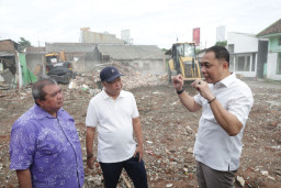Wali Kota Surabaya: Pembangunan Taman Pelangi Segera Dimulai