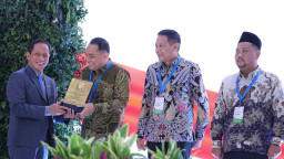 Surabaya Raih Predikat Kota Terbaik Pertama dalam Pengelolaan Sampah se-Indonesia Tahun 2025