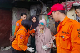 Pemkot Surabaya Sigap Tangani Lansia Tinggal di Gubuk 1x2 Meter di Tambaksari