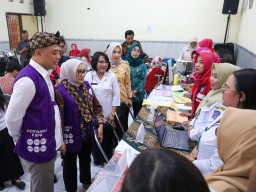 Wali Kota Eri Jadikan Posyandu Wethan Ceria Percontohan di Surabaya