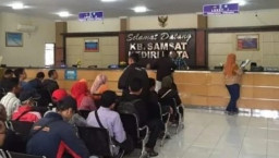 Samsat Kota Kediri Mendapatkan Apresiasi Wajib Pajak Atas Layanan Humanis dan Transparan