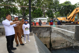 Pemkot Surabaya Bangun Rumah Pompa dan Storage Air