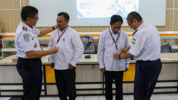 Dishub Surabaya Tingkatkan Kompetensi Juru Parkir Melalui Diklat Bersertifikat