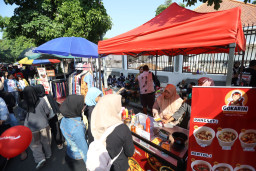 Wali Kota Eri Cahyadi Turun Langsung ke CFD Taman Bungkul Telusuri Dugaan Pungli PKL