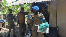 Pemkot Surabaya Tertibkan Bangli di Medokan Asri Timur