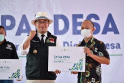 Gubernur Ridwan Kamil Luncurkan Tapal Desa