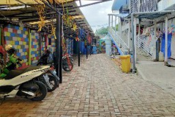 Pemkot Surabaya Segera Percantik Sentra Ikan Hias Gunungsari