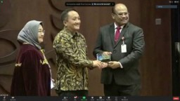 Pemkot Surabaya Sabet Dua Penghargaan di UI Green City Metric 2023