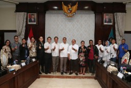 Pemkot Surabaya Dan HIPMI Bantu Permodalan Usaha Untuk MBR