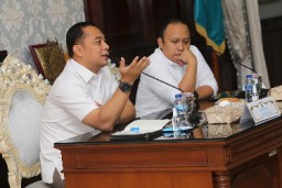Walikota Eri Siap Dukung Side Events B20 Di Surabaya