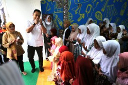 Walikota Eri Resmikan Puspaga Dan Sinau Bareng Di 19 Balai RW