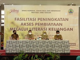 Pati Tutup Rangkaian Program Pemberdayaan UMKM BukuWarung di Jawa Tengah
