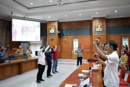 Pemkot Surabaya Latih Ratusan Pengelola Aduan Masyarakat