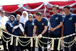 Pemkot Surabaya dan ITS Dirikan Perusahaan Air Minum Kemasan HE2O