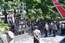 Kasatpol PP Surabaya Beber Kronologi Sebenarnya Terkait Demo PKL