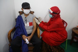Pemkot Anjurkan Warga Penghuni Rusun Ikuti Vaksin Massal