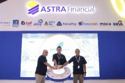 Asrra Financial Resmikan Boothnya di GIIAS Medan 2022