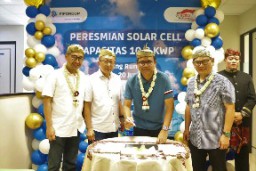 Dukung Energi Baru Terbarukan FIFGROUP Pasang Solar Panel ke-12