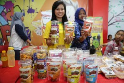 Wali Kota Eri Siapkan Skema Pemulihan Ekonomi UMKM dan Pekerja Seni