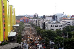 Pemkot Surabaya Tata Estetika dan Normalisasi Kawasan Pasar Turi