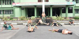 Berjemur di Bawah Terik Sinar Matahari, Cara Lindungi Diri dari Corona