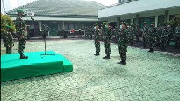 Dandim Tipe A 0831ST Pimpin Upacara Korp Raport Masuk Dan Keluar Anggo