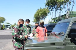 Kendaraan Dinas Korem 084/Bhaskara Jaya di cek