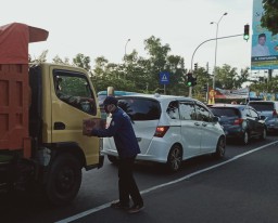 Himasura Dan Himapikani Wilayaj IV Galang Dana Untuk Masamba