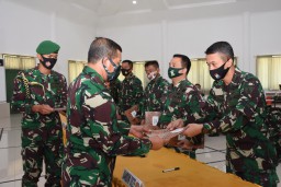 Tingkatkan SDM, Wujudkan Zona Integritas