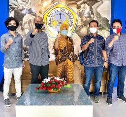 Wakil Rektor IV Unitomo Nakhodai ICMI Muda Jatim 2020-2025